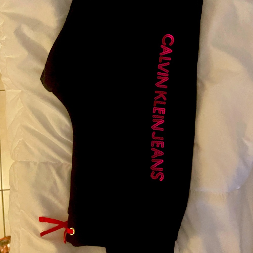Black Calvin Klein girls sweats